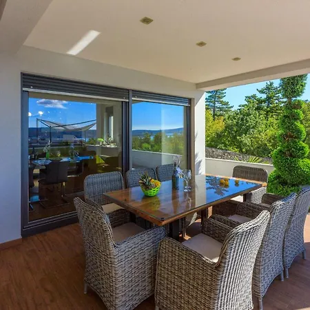 Villa Legara *
